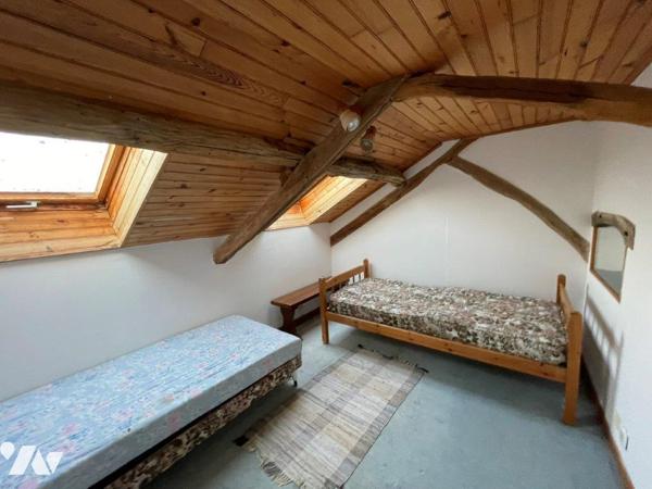 MARCIAC (à 10min) Au calme d'un petit village, belle Gasconne sans voisinage proche sur 1888m².