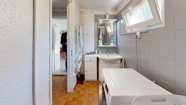 Maison 93 M2, 4 pièces 2/3 chambres,garage 2 places sur 8 ares de terrain
