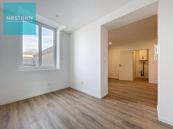 Appartement T1 bis à vendre 29m² avec parking, centre Villefranche De Lauragais