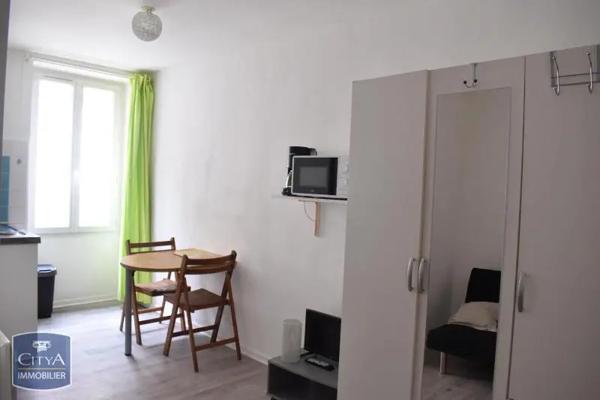 Appartement à louer 1 pièce 13.6m² Brive-la-Gaillarde (19100)