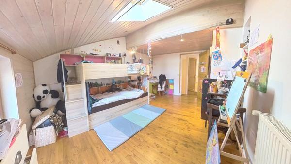 Maison 120 m² Sur trois niveau avec jardin