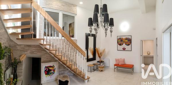 Maison à vendre 7 pièces 232 m² Saint-Maur-des-Fossés