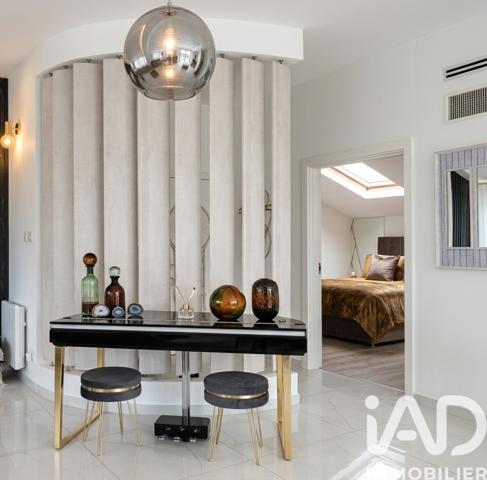 Maison à vendre 7 pièces 232 m² Saint-Maur-des-Fossés