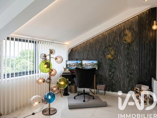 Maison à vendre 7 pièces 232 m² Saint-Maur-des-Fossés