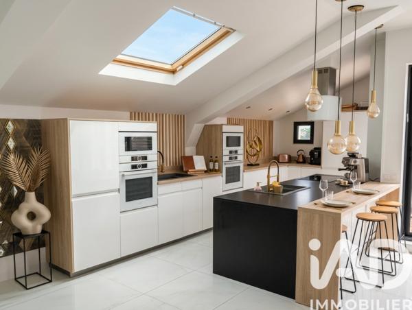 Maison à vendre 7 pièces 232 m² Saint-Maur-des-Fossés