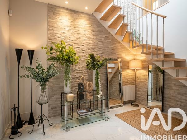 Maison à vendre 7 pièces 232 m² Saint-Maur-des-Fossés