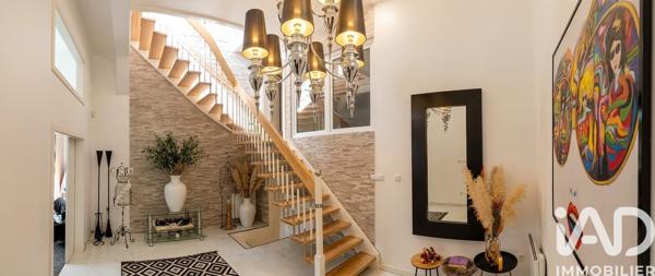 Maison à vendre 7 pièces 232 m² Saint-Maur-des-Fossés