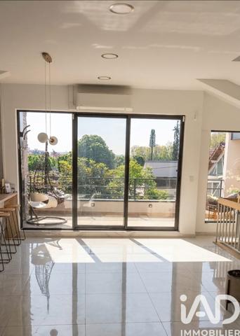 Maison à vendre 7 pièces 232 m² Saint-Maur-des-Fossés
