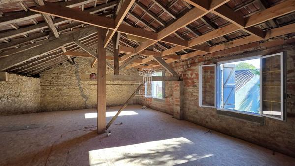 Gondrin (32330) MAISON AVEC JARDIN A TERMINER, PROCHE DES COMMODITES