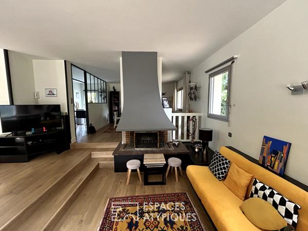 Maison d’architecte aux volumes généreux et jardin intimiste