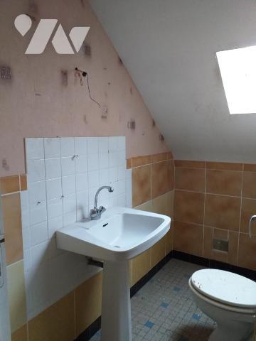 Proche du bourg grange à rénover