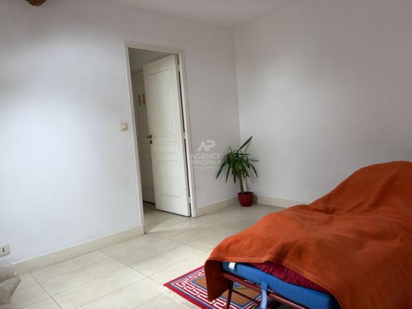 Appartement Le Mesnil Le Roi 3 pièce(s) 45 m2 232 000 € **  - Référence  4724