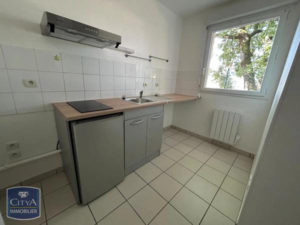 Appartement à louer 3 pièces 56.46m² Vierzon (18100)
