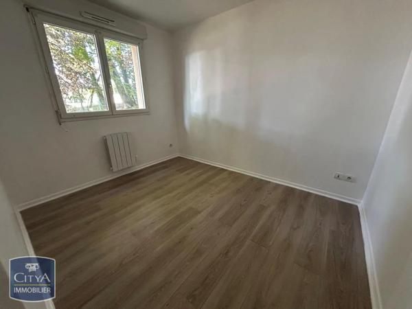 Appartement à louer 3 pièces 56.46m² Vierzon (18100)