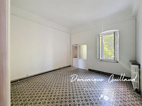 Appartement 5 pièces-114,68 m² -Vue sur les Jardins de la Préfecture _Nîmes