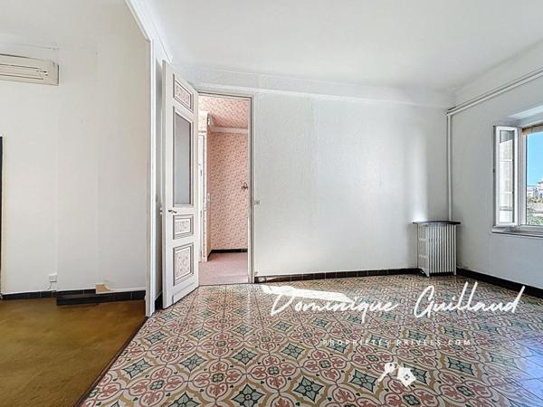 Appartement 5 pièces-114,68 m² -Vue sur les Jardins de la Préfecture _Nîmes