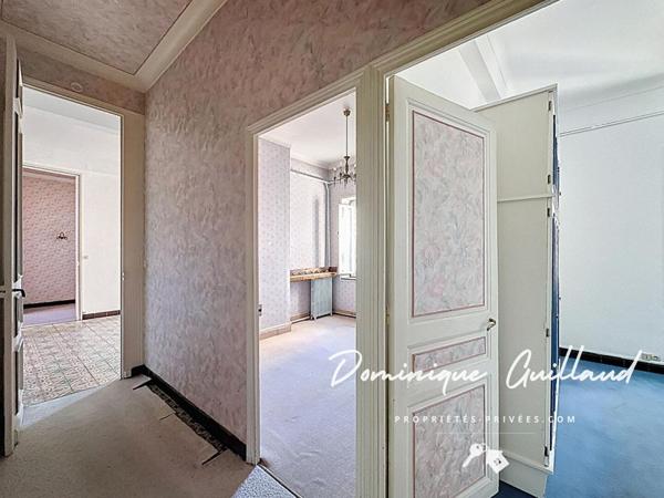 Appartement 5 pièces-114,68 m² -Vue sur les Jardins de la Préfecture _Nîmes