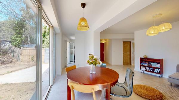 Grand jardin et garage