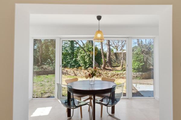 Grand jardin et garage