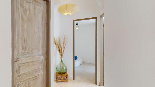 Grand jardin et garage