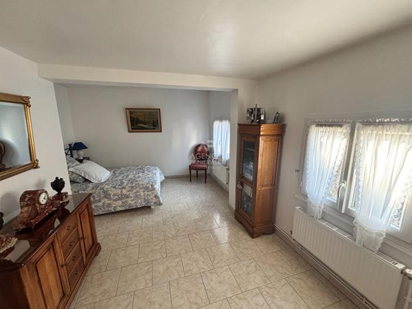 Maison Pontoise 4 pièce(s) 110 m2 €408 500 ** - Référence 11191