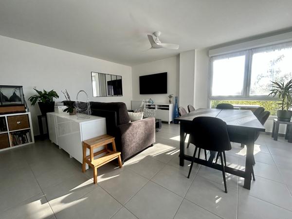 Appartement 4 pièce(s) 80.10 m2 - Achères €348 000 ** - Référence 9100