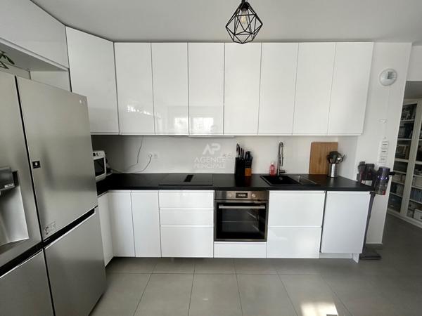 Appartement 4 pièce(s) 80.10 m2 - Achères €348 000 ** - Référence 9100