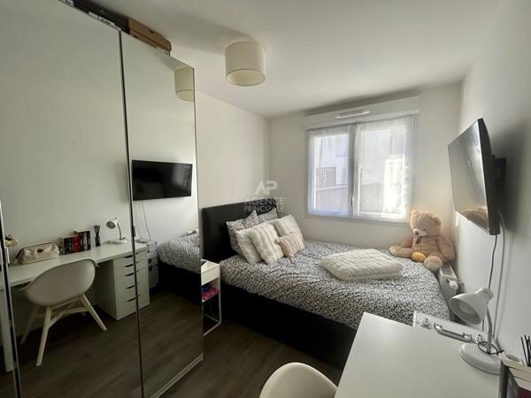 Appartement 4 pièce(s) 80.10 m2 - Achères €348 000 ** - Référence 9100
