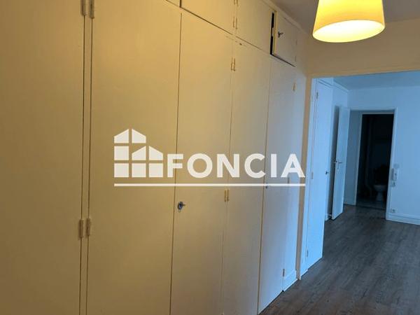 Location Appartement 4 pièces 76.6 m² - 19 RUE ARMAND CARREL Rouen 76000