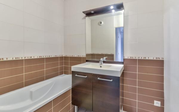 Appartement à vendre    3 pièces • 69 m2 Villeurbanne