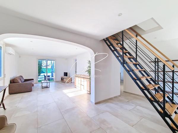 Maison T5 150 m² 4 chambres piscine et garage