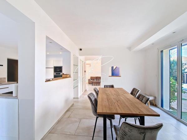 Maison T5 150 m² 4 chambres piscine et garage