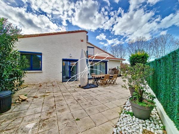 Maison T5 150 m² 4 chambres piscine et garage