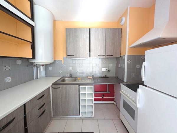 Appartement T2 - 44m² avec balcon et parking privatif - Armentières