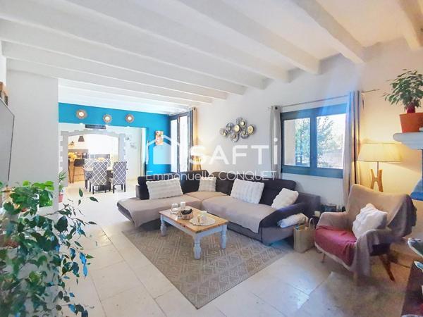 Maison 5 chambres de 185 m² avec extérieurs et annexes