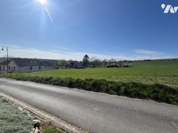 BOULEUSE - Terrain à bâtir non viabilisé de 661m².