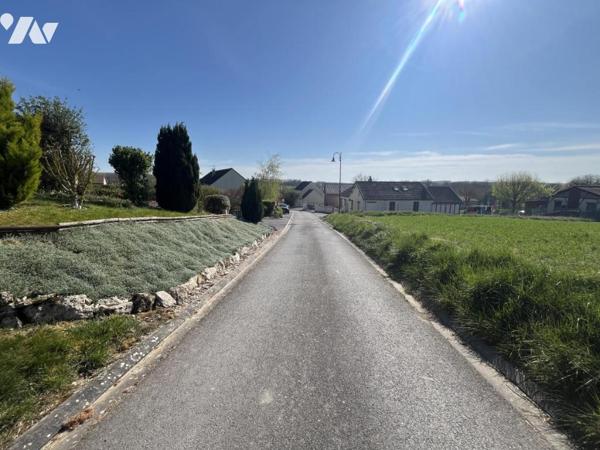 BOULEUSE - Terrain à bâtir non viabilisé de 661m².