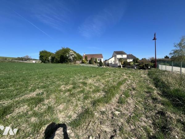 BOULEUSE - Terrain à bâtir non viabilisé de 661m².