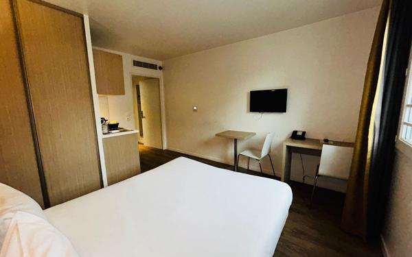 Appartement à vendre    1 pièce • 21 m2 Clichy