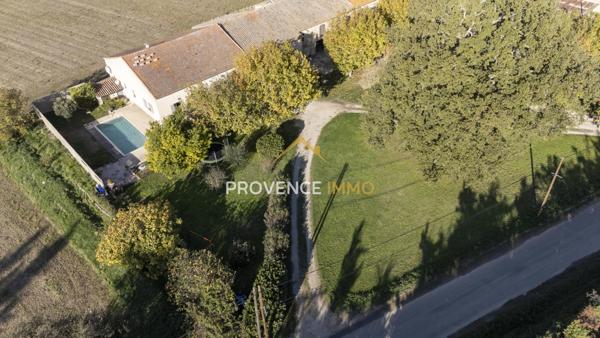 Alleins (13980) Mas de plain pied - 164m² - Garage - Grange - Piscine