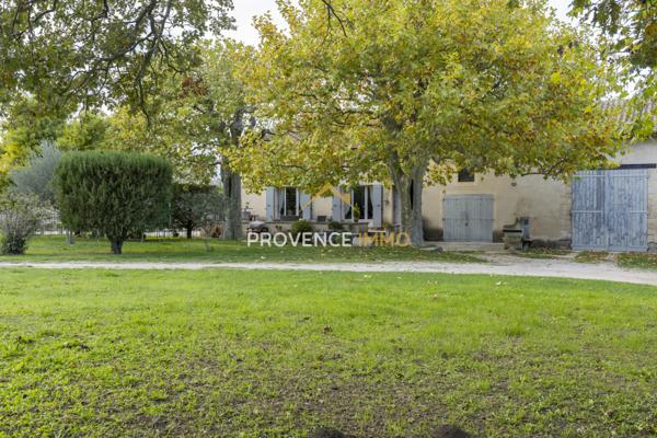 Alleins (13980) Mas de plain pied - 164m² - Garage - Grange - Piscine