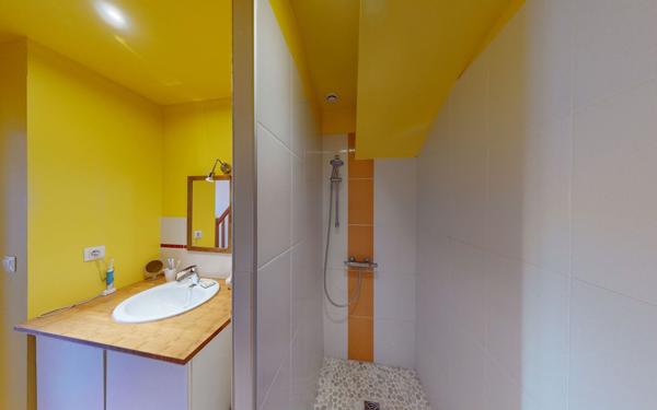 Maison à vendre    2 pièces • 55 m2 Saint-Satur