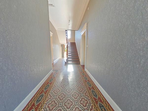 Maison de Maître 1912 – Élégance & Potentiel – 208 m² habitables