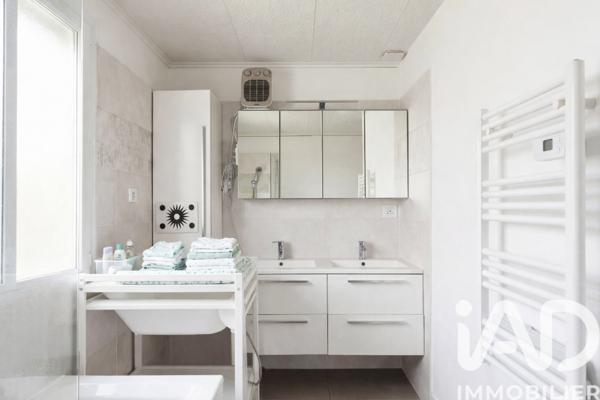 Maison à vendre 4 pièces 100 m² Vitrolles