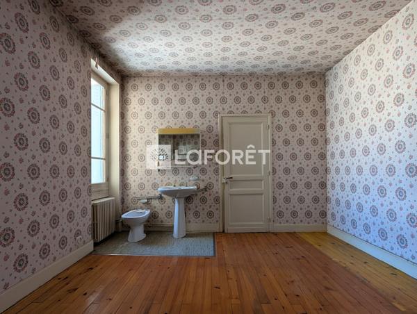 Achat maison Lavardac - 9 pièce(s) - 210 m² - 170 000 €