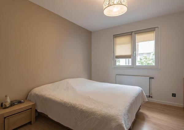 Maison 9 Pièces Rénovée 180 m2 Terrasses Jardin au Calme