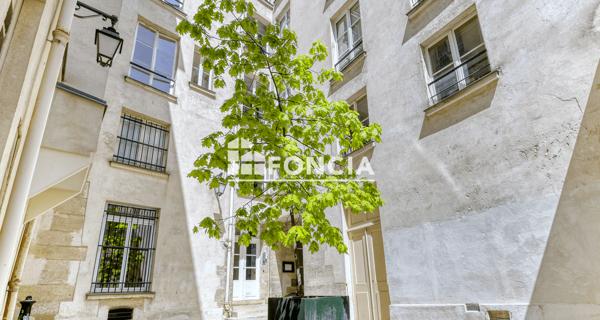 À vendre Studio 26.8 m² - Paris 75004