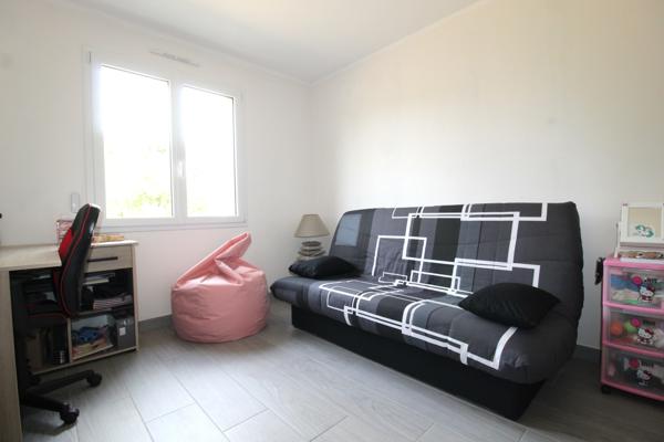 Cours-les-Barres (18320) À Vendre – Pavillon Moderne de 2021 à Cours-les-Barres