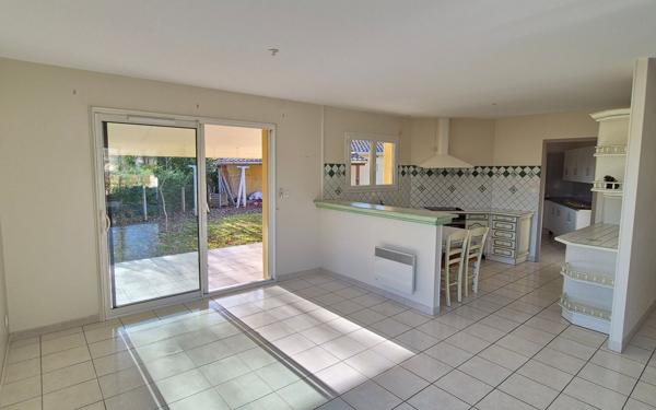 Maison à vendre    4 pièces •  Morcenx