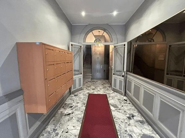 Location Local commercial 3 pièces 83 m² - 23 AVENUE JEAN MEDECIN Nice 06000